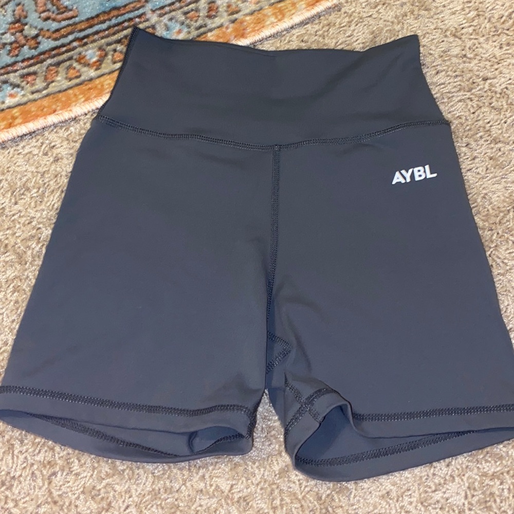AYBL core shorts grey!